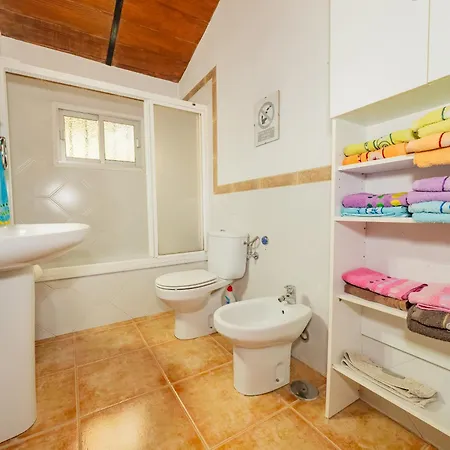 Cubo's Jose & Caminito Del Rey Holiday home