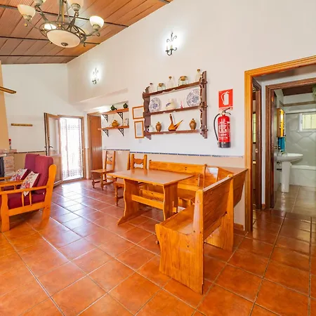 Holiday home Cubo's Jose & Caminito Del Rey *