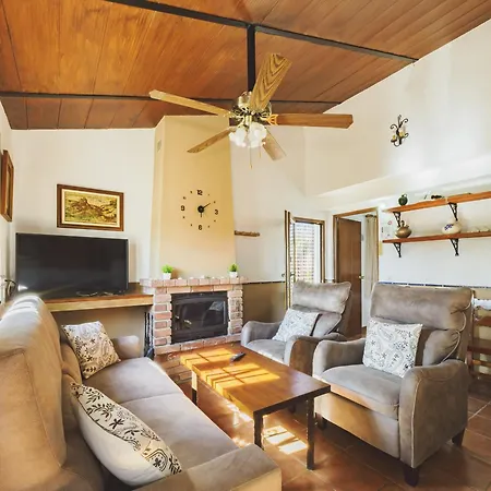 Holiday home Cubo's Jose & Caminito Del Rey