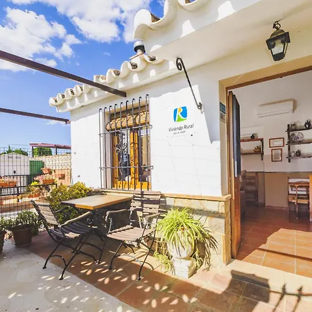 Cubo's Jose & Caminito Del Rey Holiday home
