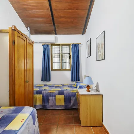 Cubo's Jose & Caminito Del Rey Holiday home *